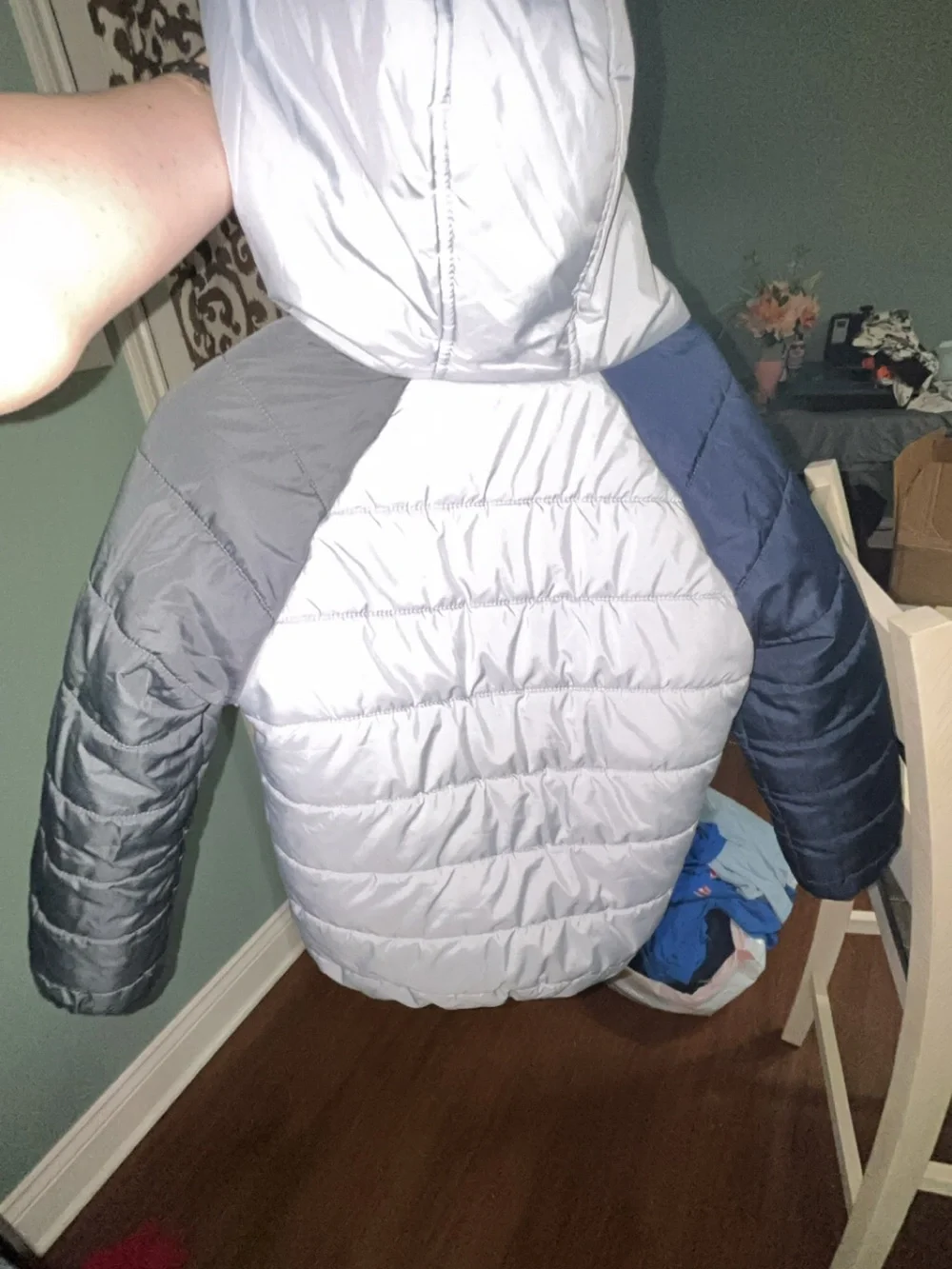 Under Armour Light Gray Puffer Jacket with Navy Accents